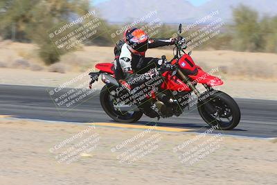 media/Jan-13-2025-Ducati Revs (Mon) [[8d64cb47d9]]/3-B Group/Session 3 (Turn 7 Inside)/